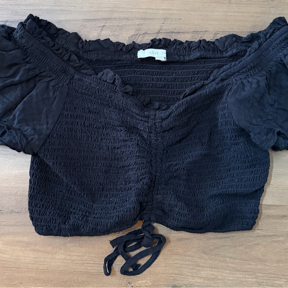 Small Black Off the Shoulder Tie Crop Top with Ruffles on the Sleeve